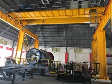 Motorlift boven het hoofd